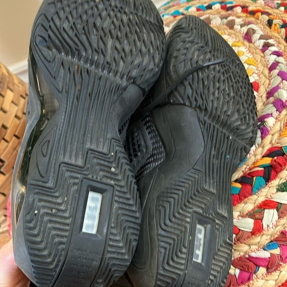 Nike Lebron James XIV Black Athletic Sneakers - Picture 5 of 8